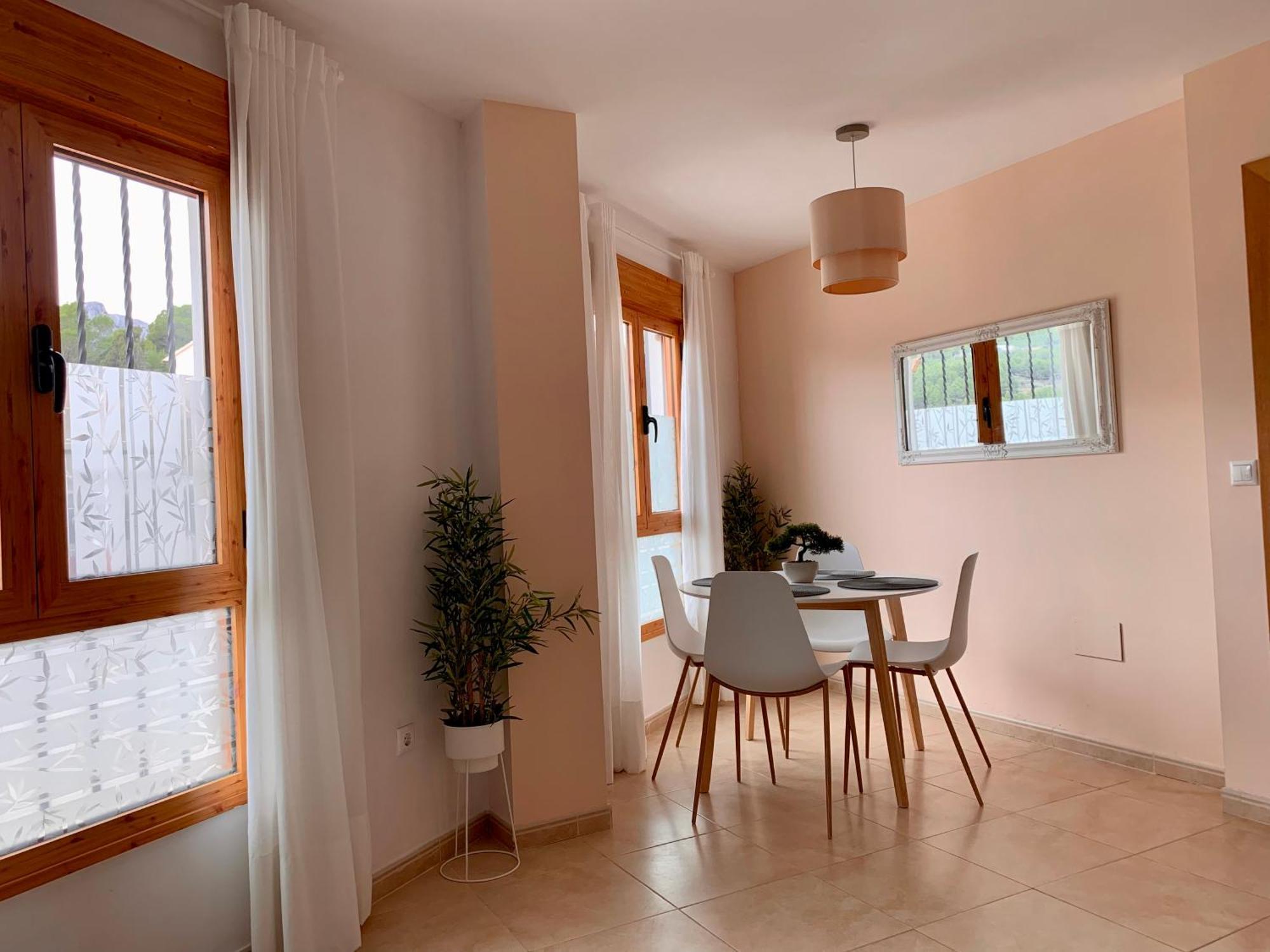 Ideal - Apartment *